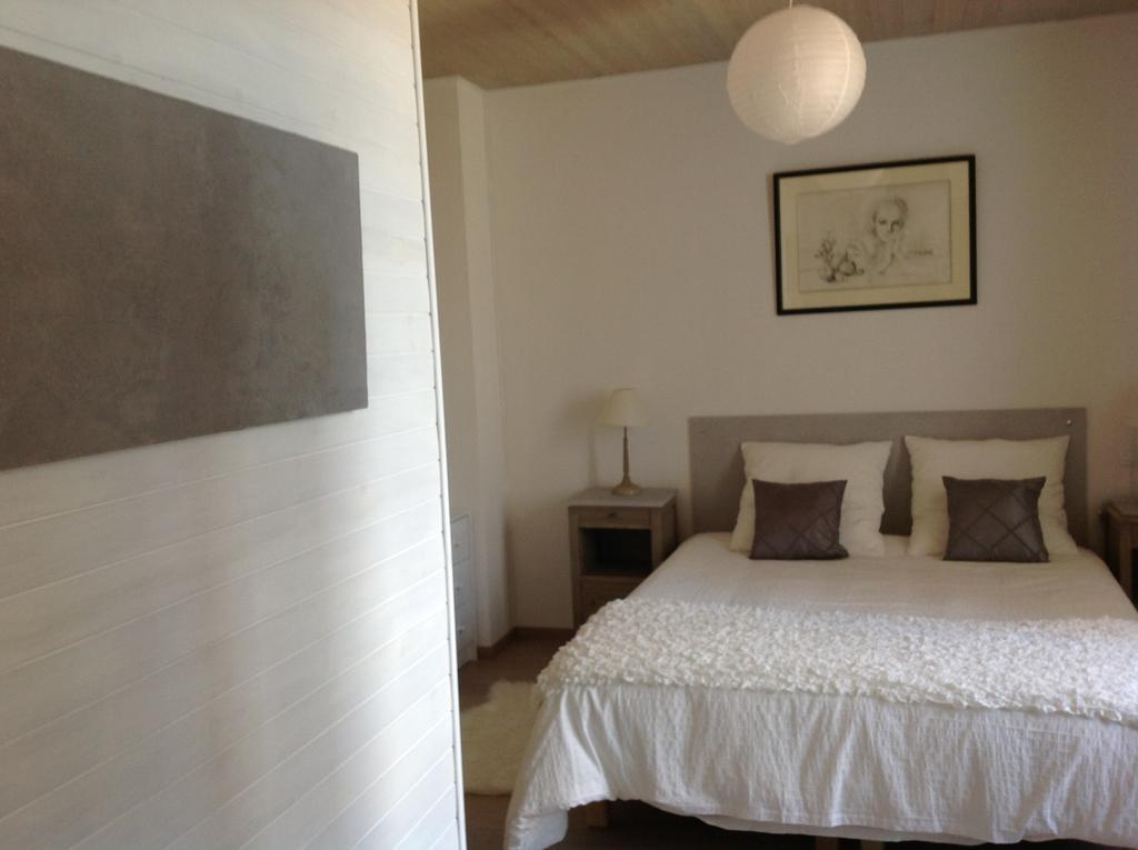 La Maison De Maidara Bed & Breakfast Olby Oda fotoğraf