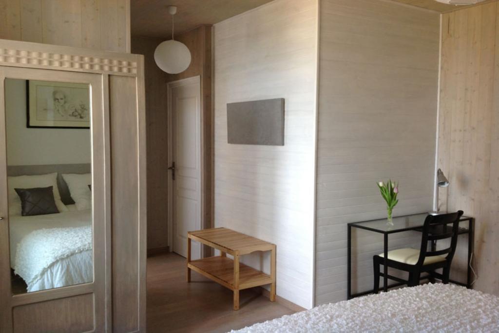 La Maison De Maidara Bed & Breakfast Olby Oda fotoğraf