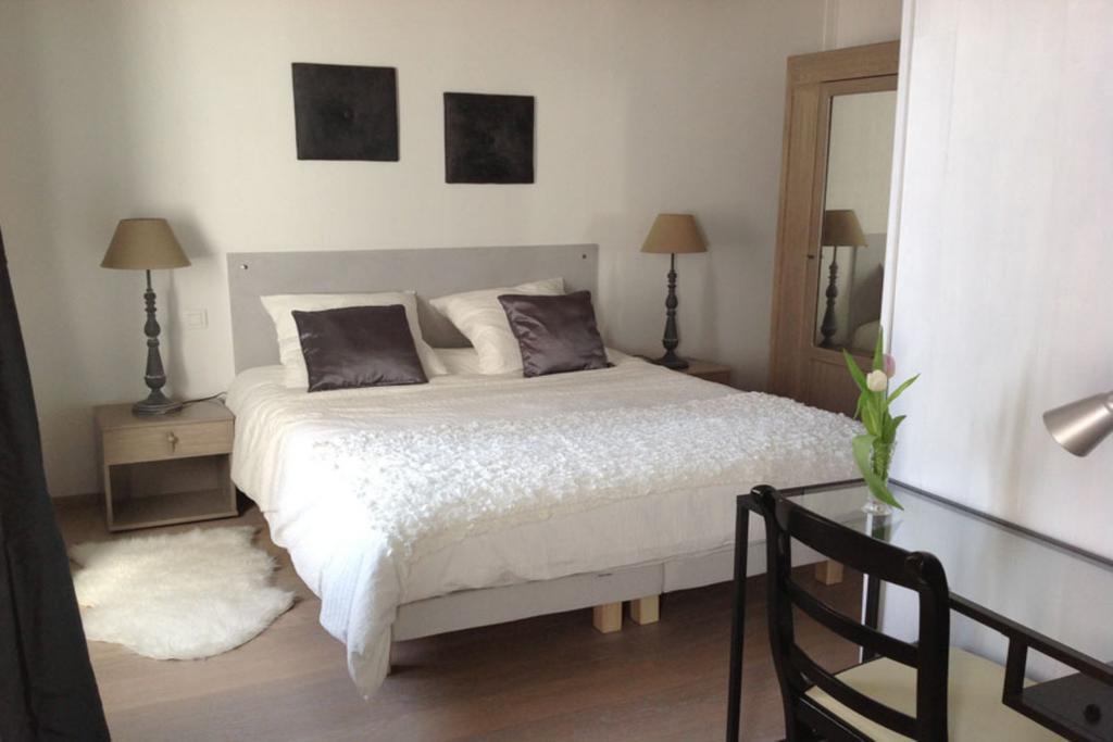 La Maison De Maidara Bed & Breakfast Olby Oda fotoğraf